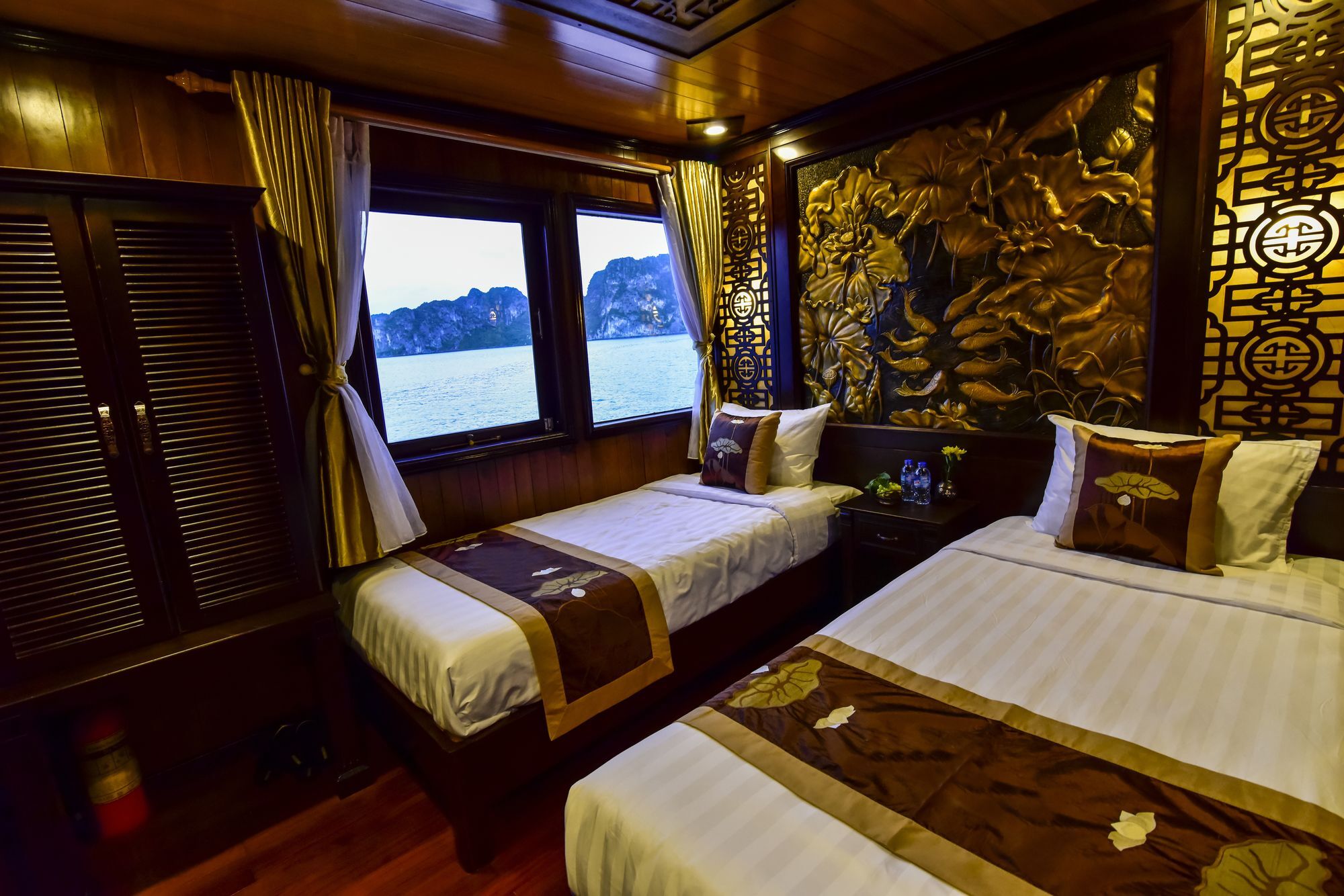 Renea Cruises Halong Hotel Ha Long Exterior photo